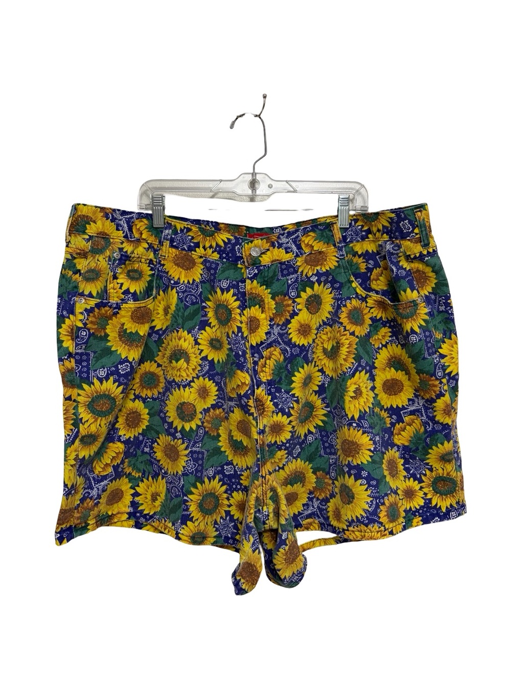 Vintage Women’s Venezia Jeans Sunflower Bandana Print Denim Shorts -Plus Size 28